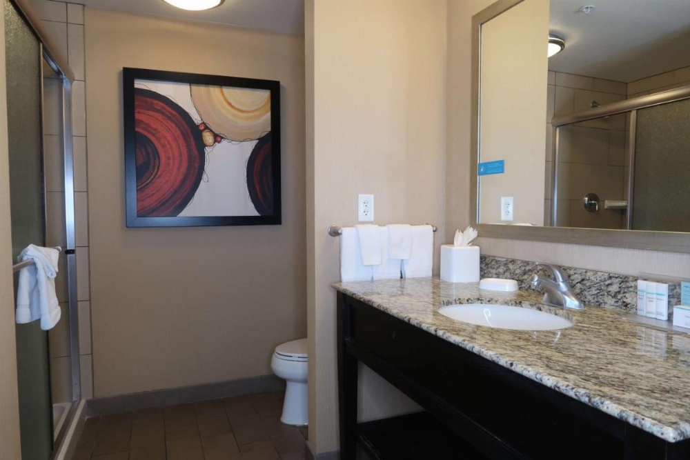 Hampton Inn By Hilton And Suites Salinas Image 16